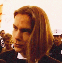 jamesfrancobs-blog:  River Phoenix at the Oscars (1989) 