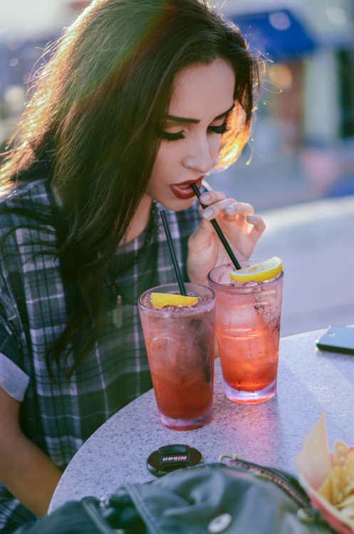hannahrayninja:  Linabugz  by Hannah Ray - twitter | instagram | blog 