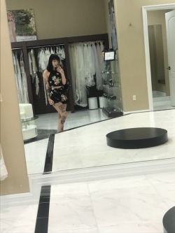 gothcharlotte:  Bought my dress!!!