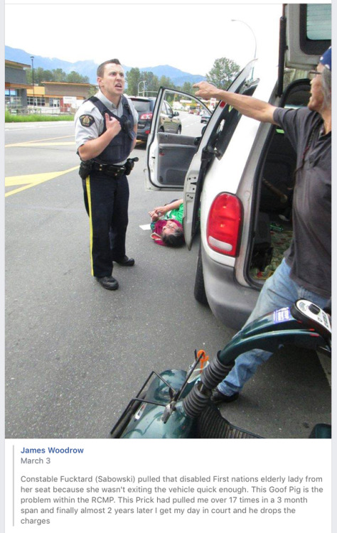 youthincare:[ image decription is a photograph of a cop aggressivley yelling at an elderly man. ther