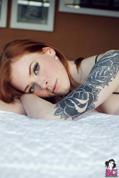 AnnaLee Suicide Girl, beautiful, sensuous redhead. Not sure whether she’s from Ireland or Scotland…  Would Go for Scotland but read somewhere that she’s actually Irish…  Anyway, absolutely beautiful