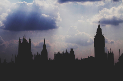 travelingcolors:  Houses of Parliament, London | England (by Michelle Lartigue) 