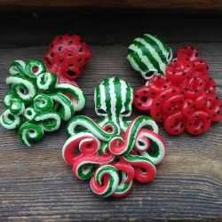 drjohnjacobjinglefaustus: unabashedlybi:  sosuperawesome:  Fruit Cthulhu Pendants OCTOrine on Etsy See our #Etsy or #Octopus tags    Ok but   How dare you not tag me in this? 