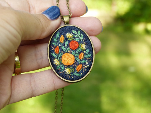 culturenlifestyle:Exquisite Embroidered Jewelry by Marta KrajewskaTeacher with a knack for crafts, M