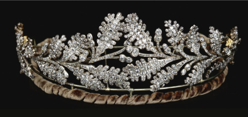 fashionsfromhistory:TiaraEarly 19th CenturyBritish Sotheby’s