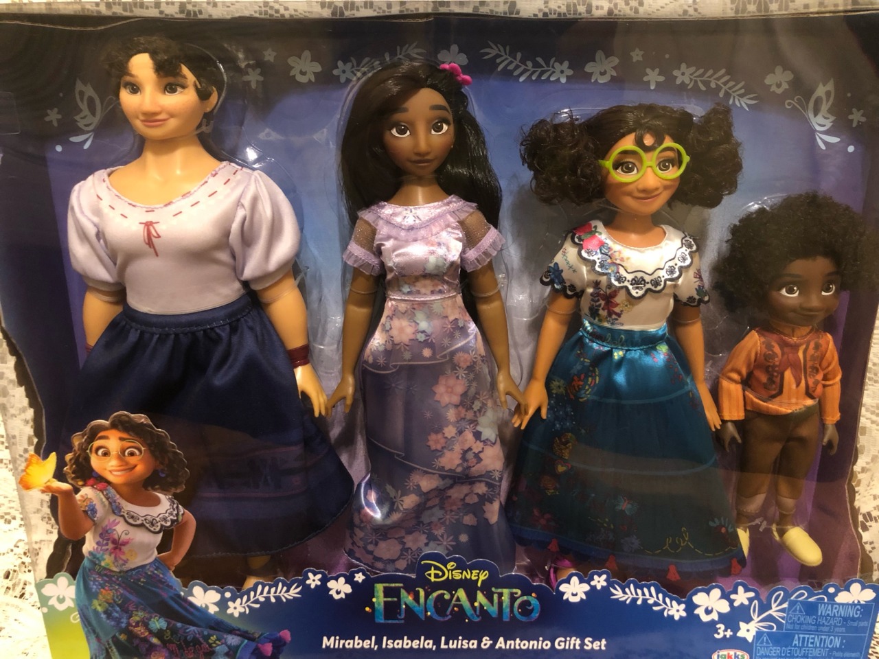 Disney Encanto Mirabel and Isabela Doll with Shoes and Acessories