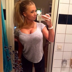 amateur-implant-pics:  @jellydevote