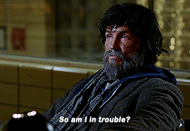 pagets:Pilot (1.01) / The Crossing (3.09)