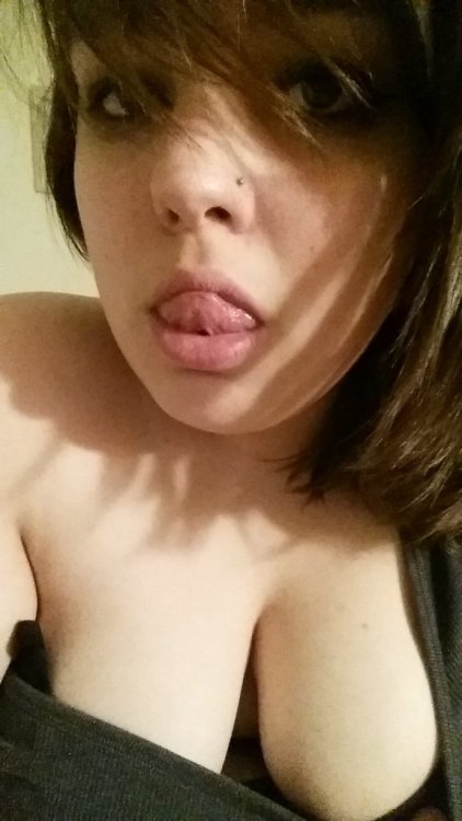 Hot pics and gifs on bitchcrawler.tumblr.com/ for horny guys..and girls.
