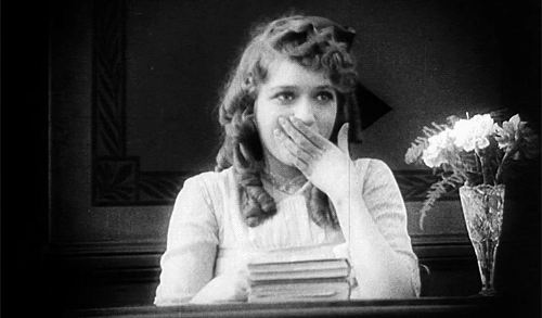 littlehorrorshop:Mary Pickford in The Poor Little Rich Girl, 1917lovely!!