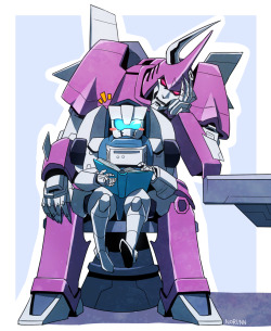 norunn8931:  Probably Cyclonus is sleepy.