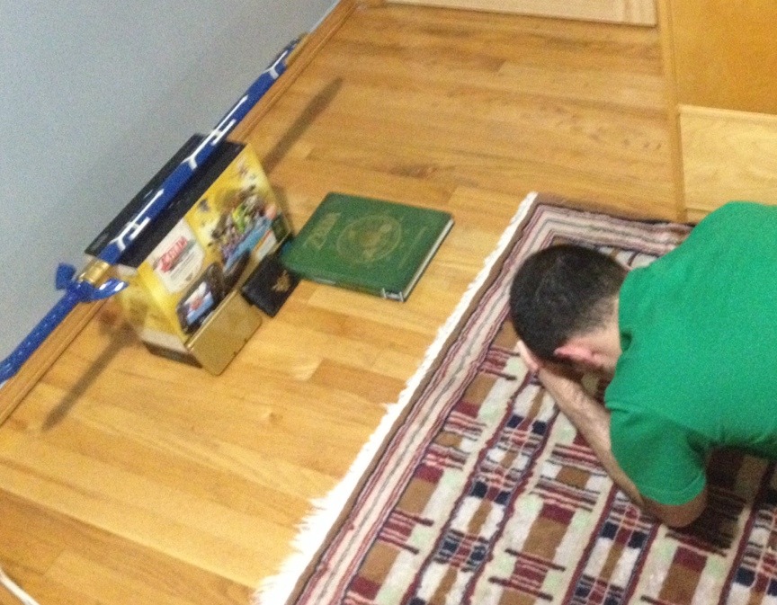 angry-cucco:  Praying to the goddesses for more Zelda news this week