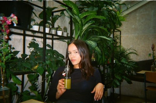 Romy &amp; pear juice, Amsterdam 2017 - Kodak Disposable Camera