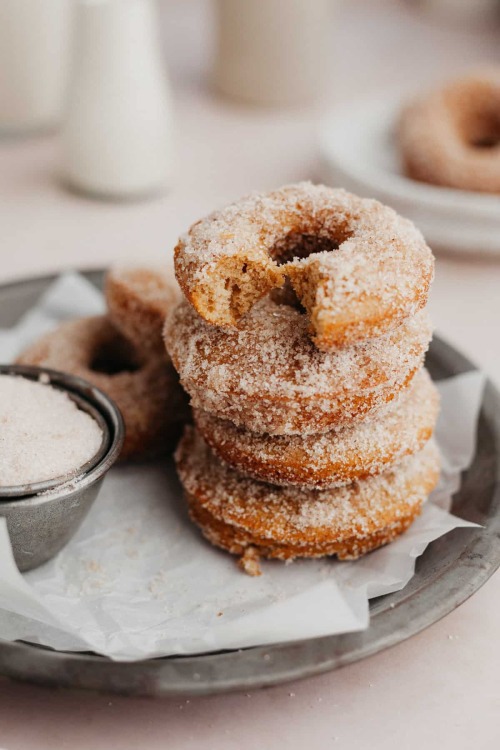 fullcravings:Homemade Cinnamon Sugar Donuts