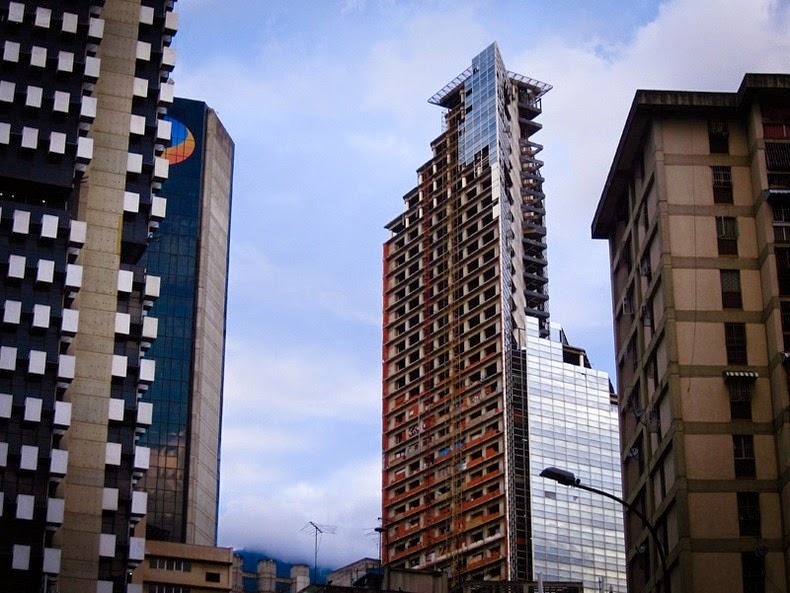 darlingvalentine:  ryanpanos:  Tower of David: the World’s Tallest Slum | Via The