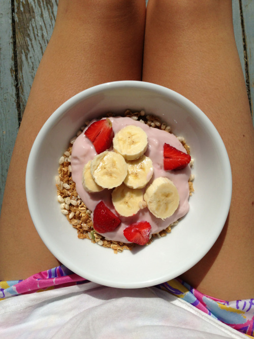 freshaloe: dantia: Bowl full of goodness. Yum ☀ q’d at youth olympics ❀