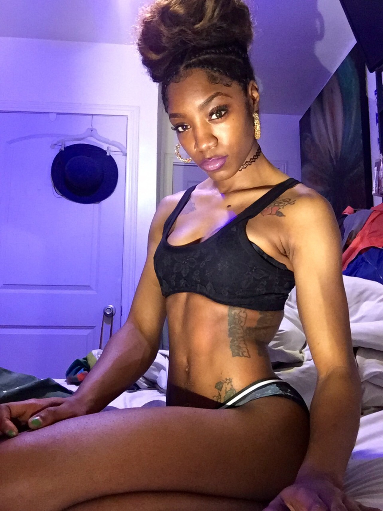 cajungoddess:  It’s Lowkey at the night show.🌙 