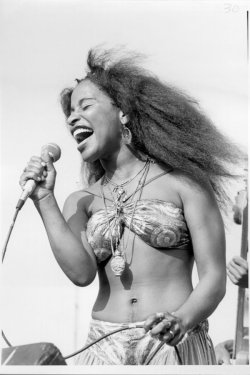 vintagewoc:Chaka Khan (1975)