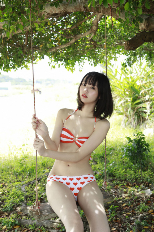 mintiamintia:Manami Enosawa Oh really?  You’re a swinger too?  I had a feeling about