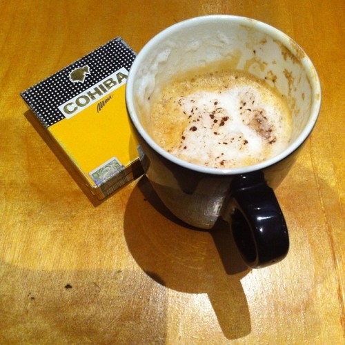 No comment #mini #cohiba #Cuban #Cigars #Tobacco #Cappuccino #Coffee #LunaCoffee #NewYork (at Luna 2