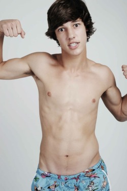 d0d0ma:  Cameron Dallas 