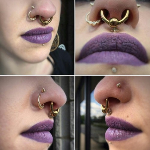 Performed this 10ga (2.5mm) septum the other day on @raeskynn with a rosegold anodized bcr . Also di