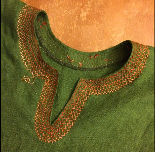 Tutorial: Sew a Keyhole Neckline with a Facing