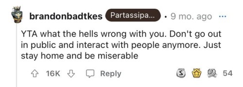 miss-morland:quaranmine:swordmouse:straightboyfriend:my favorite AITA ruling commentsI’m