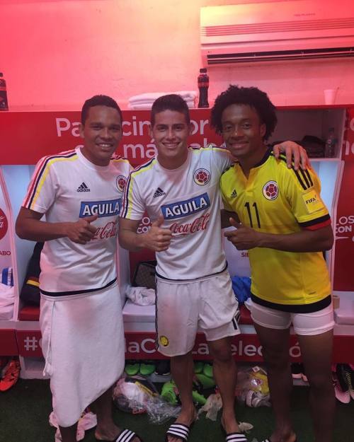 estaestucolombia: #Cuadrado en su IG: Gracias a Dios 3 puntazos, vamos tricolor #unidosporunpaís @go