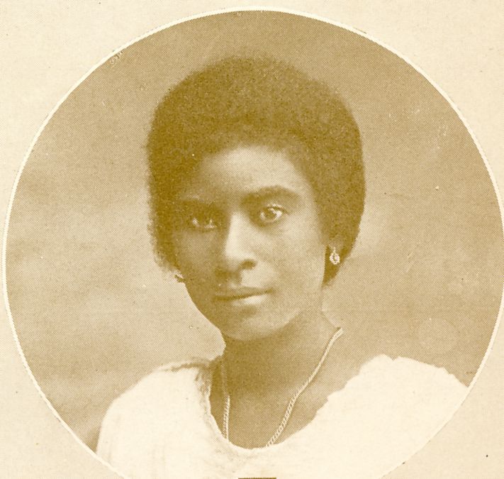 so-dayi:  haitianhistory:  Portraits of some elite Haitian women in the late 19th