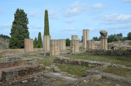 ahencyclopedia:PLACES IN THE ANCIENT WORLD: Italica (Roman City in Santiponce) ITALICA is a wel