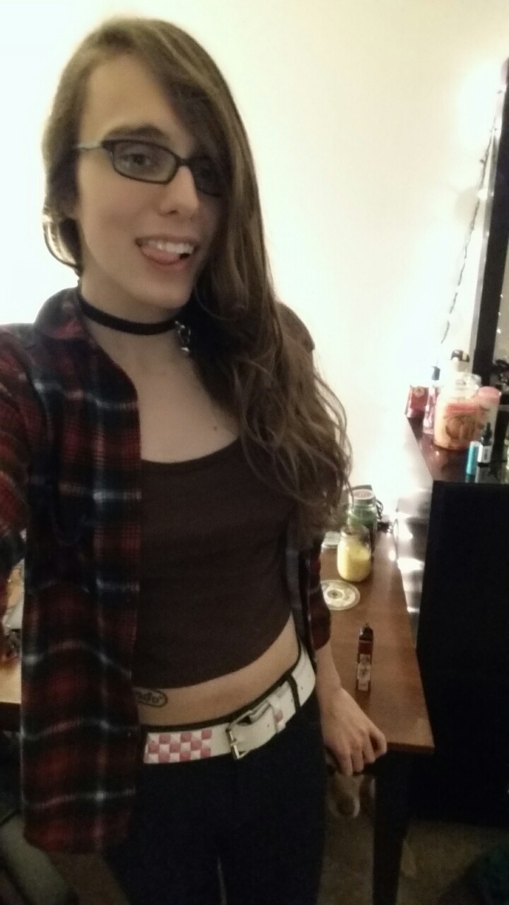 danisandcream:  Having fun with selfies (: I love showing off my collar. What you