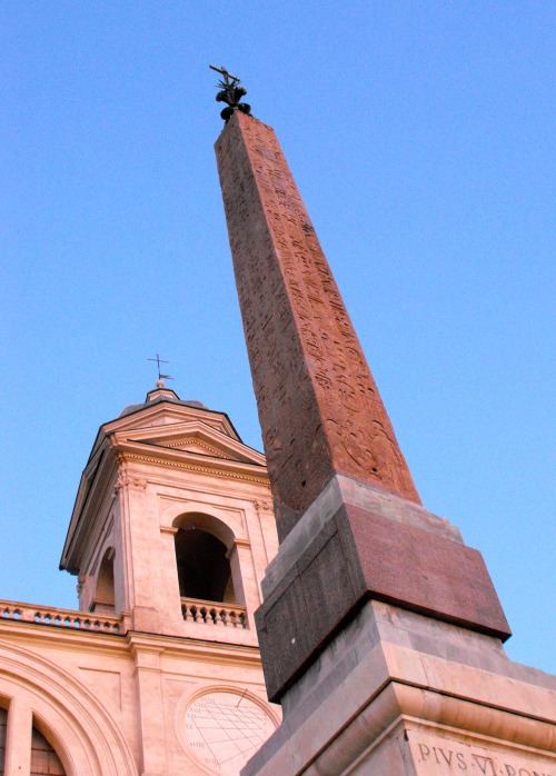 Obelisco e Trinità dei Monti, Roma, 2009.