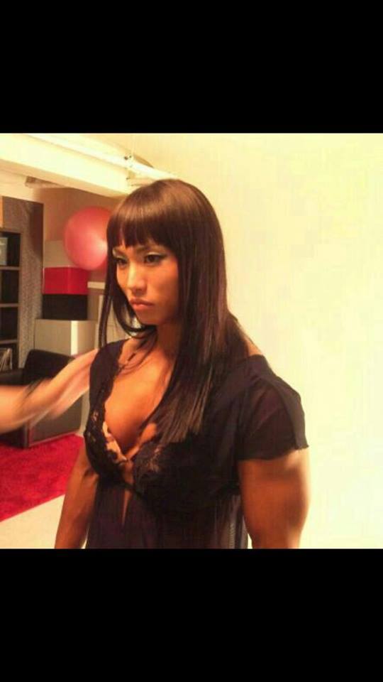 musclegirlsinmotion:  