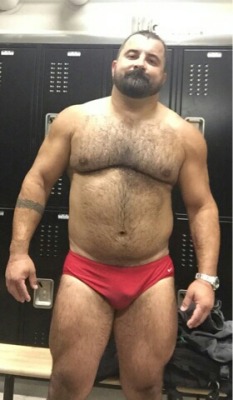 bearscumover:  Sexy guy! 