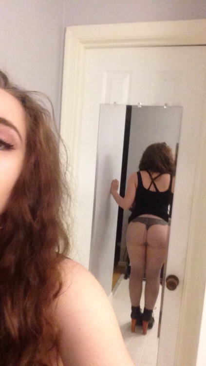 tinyteenwhore:New Year, same slutty habits