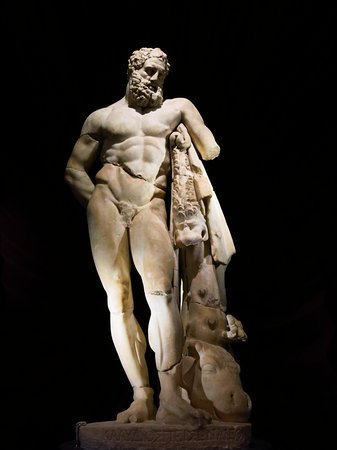 yorgun herakles  heykeli, dünya heykelcilik tarihinin en büyük şahsiyetlerinden biri olan lysippos t
