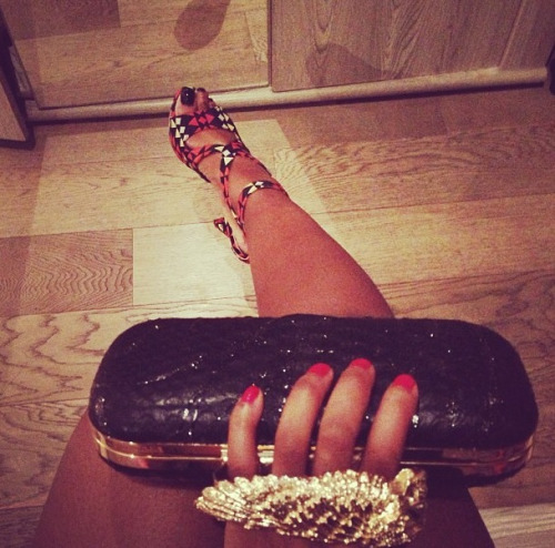 chanel-and-louboutins:  thedevilwearslouboutins:  ✗♡✗♡  Chanel-and-Louboutins.tumblr.com