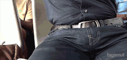 guys-with-bulges:  Can I unwrap my X’mas pressie early this