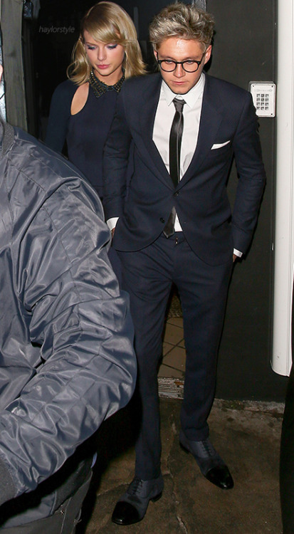 Taylor and Niall leaving a restaurant in Hollywood. 