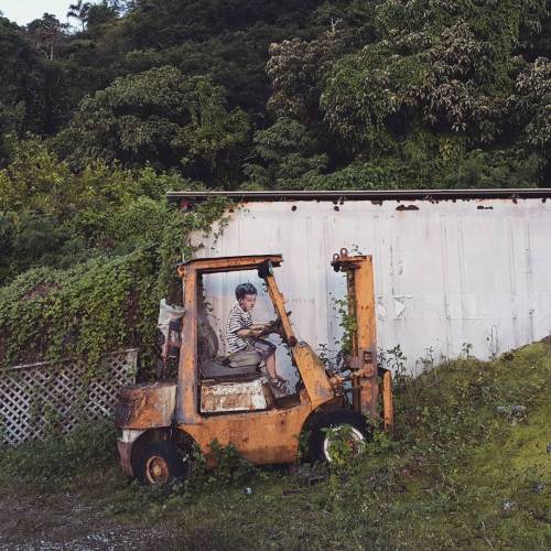 itscolossal:  More: Site-Specific Street Interventions by Ernest Zacharevic [11 images] 