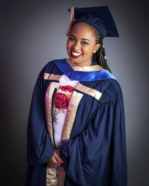 It’s graduation season… @njrceline by: @noel_mwachala #MwachalaPhotography #portrait #p