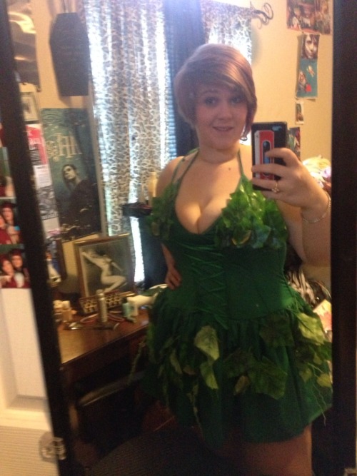 kickassanor:  My poison ivy costume! One of the many costumes I will be wearing this year for Halloween!