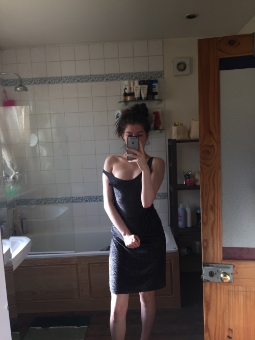 veryharam:  I woke up way too early and I’m A cup