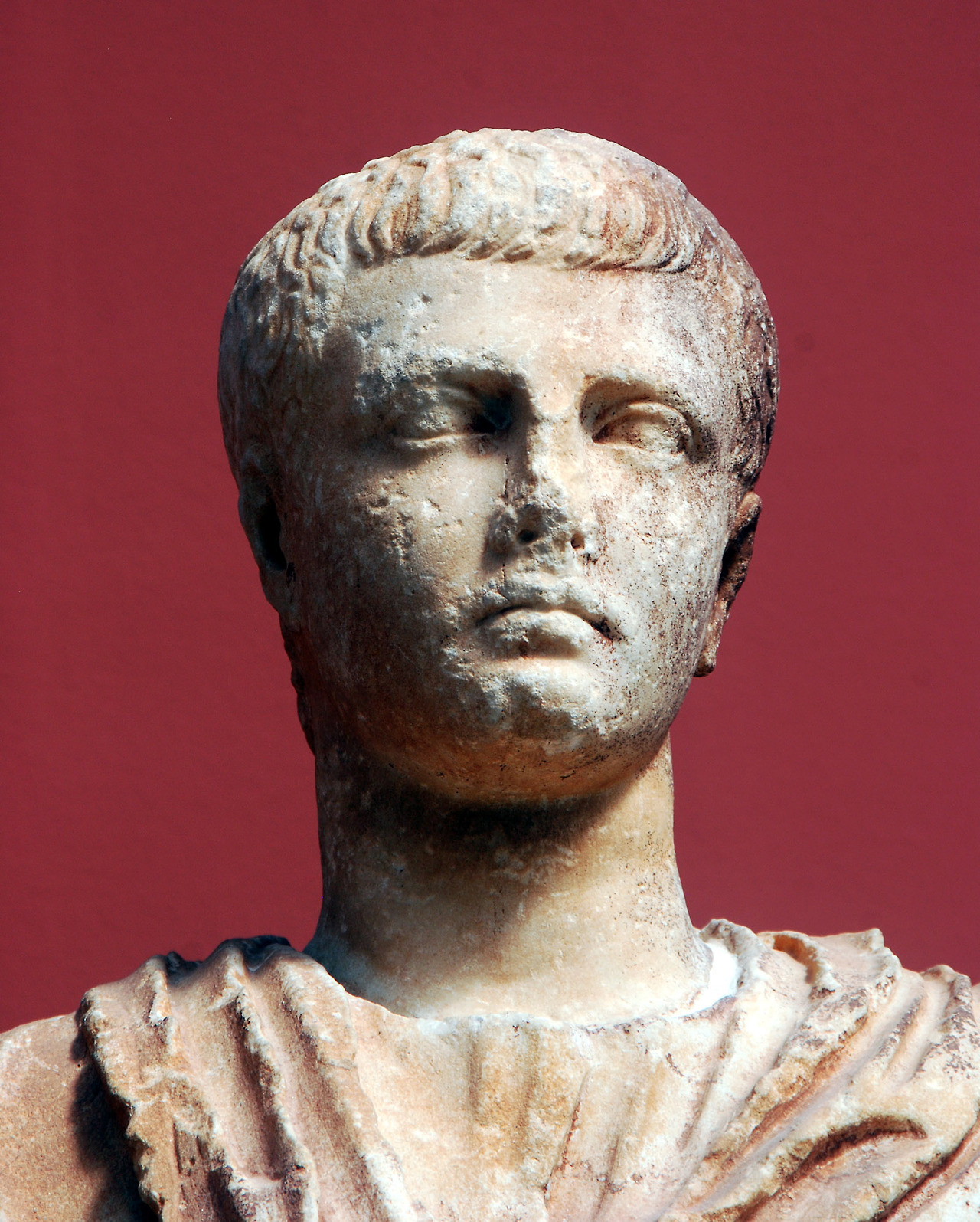 art4gays:  myglyptothek: Statue of a young man in cloak. From sanctuary of Asklepios