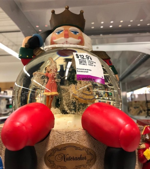 I CONTAIN MULTITUDES. #goodwillhunting #nutcracker #snowglobe #worldswithinworlds (at Unique Thrift 