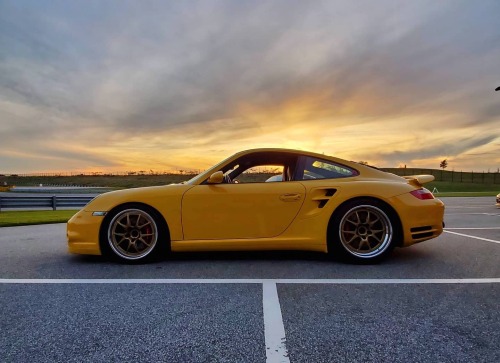 When you need a little warm sunshine. Nash Tehrani’s gorgeous 997.1 Porsche 911 Turbo by Autohaus So