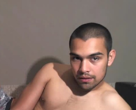 artemioolopez:  hereforourenjoyment: GUAPITO!!  chillaxin 
