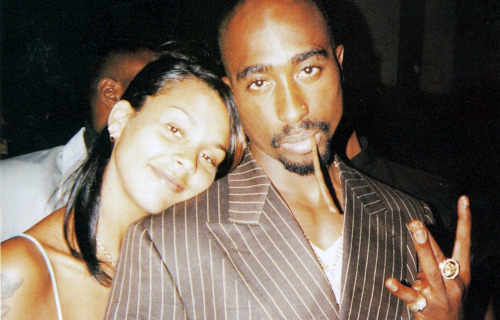 fuckin-nastyxxx:  she lost the love of her life &amp; her best friend :-(
