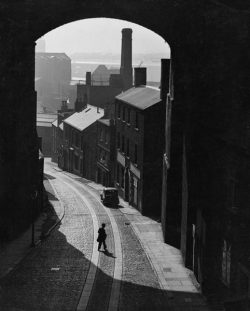 undr:Harry Morrison. early morning 1952